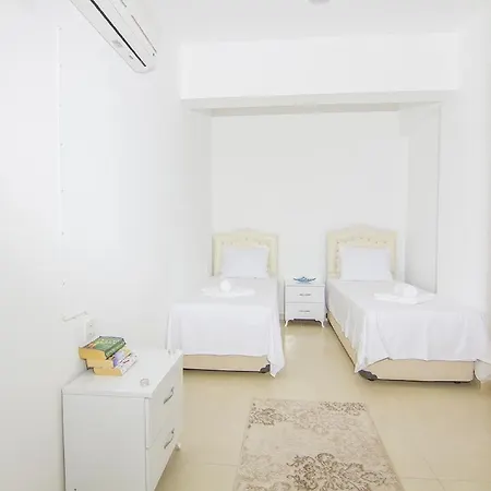 Pinara شقة